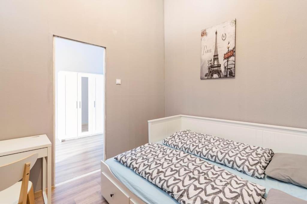 Queen Erzsebet Apartment بودابست المظهر الخارجي الصورة